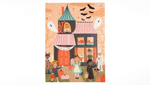 Trick Or Treat - 300 Piece Halloween Jigsaw Puzzle gallery