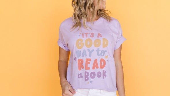 Good Day to Read Pippi Tee - Lilac gallery