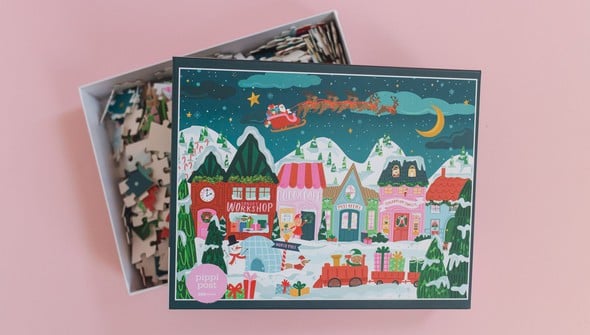 Santa's Village - 500 Piece Holiday Jigsaw Puzzle gallery