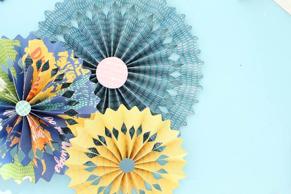 DIY Party Rosettes by zinia gallery