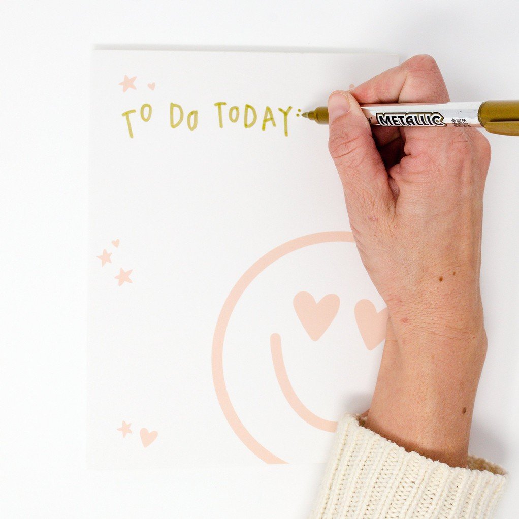 Heart Eyes Smiley Notepad item
