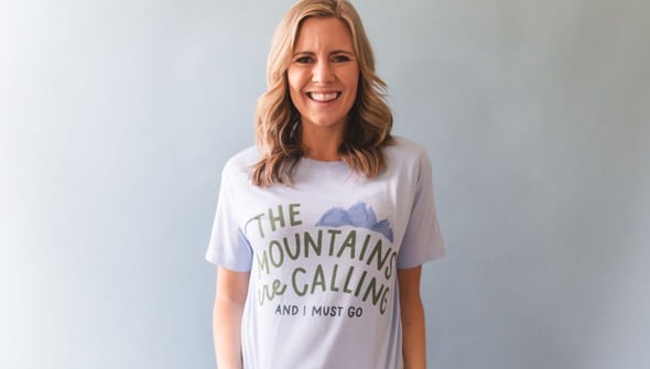 The Mountains Are Calling - Pippi Tee - Dusty Blue gallery