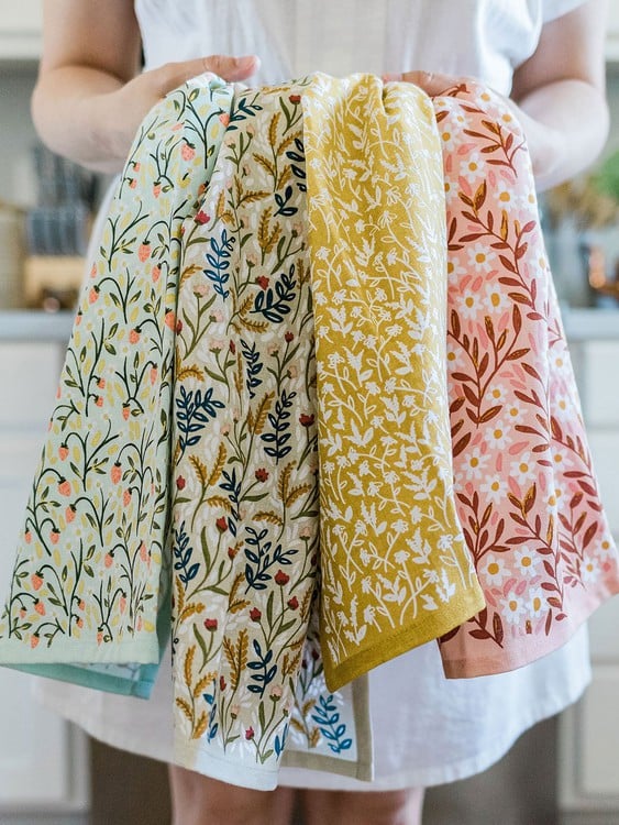 Tiny Floral Kitchen Towel Set