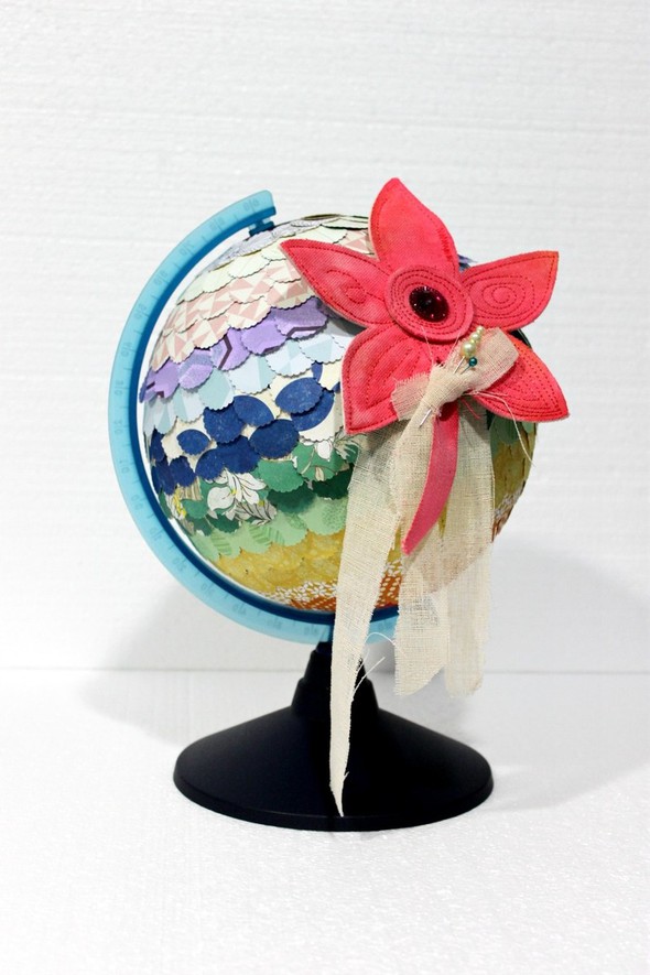 My {happy} globe by Mariaje98 gallery