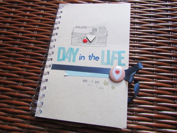 A day in the life mini book  by olatz gallery