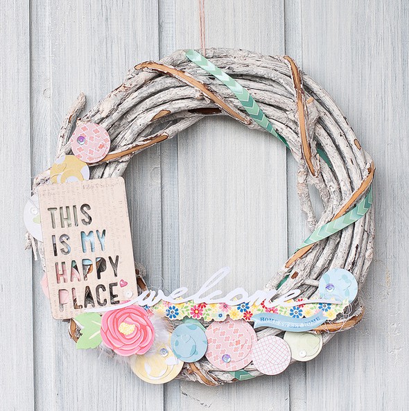 Decorated wreath by Jayzee gallery