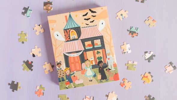 Trick Or Treat - 300 Piece Halloween Jigsaw Puzzle gallery