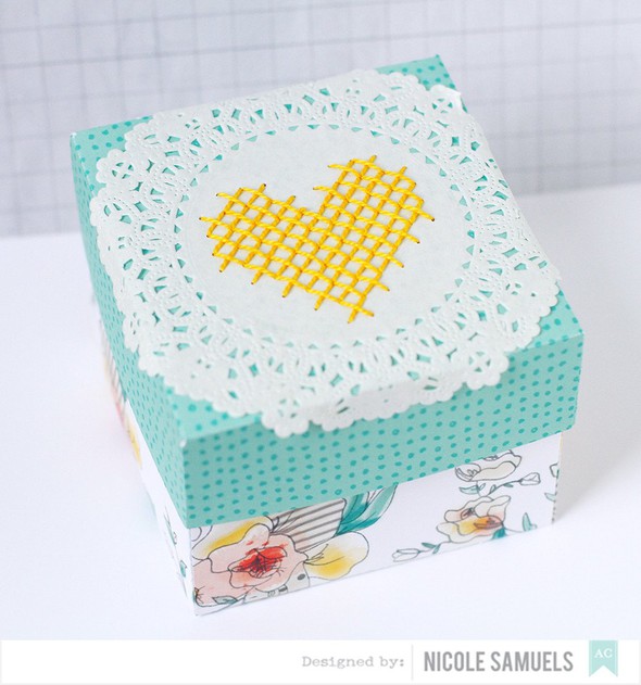 Stitched Top Paper Box by NicoleS gallery