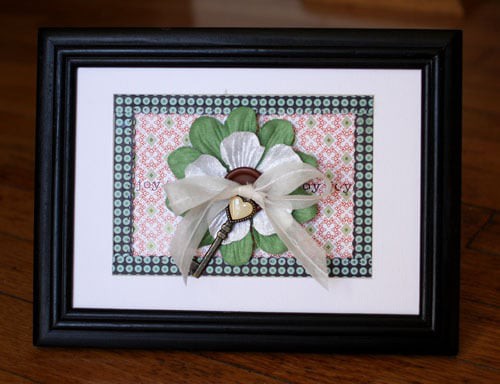Lily Bee Frame