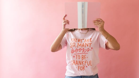 So Many Books To Be Thankful For - Pippi Tee - Blush gallery