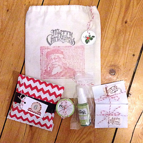 Gift wrapping using the Studio Calico bags by AnkeKramer gallery