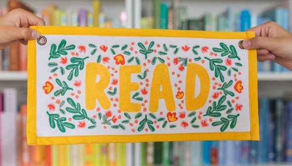 Read Embroidered Canvas Banner - Yellow - PREORDERING gallery