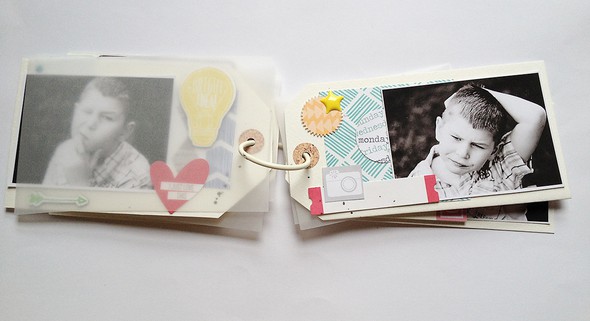 Silly faces - mini tag album by MonaLisa gallery