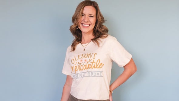 Oleson's Mercantile - Pippi Tee - Ivory gallery
