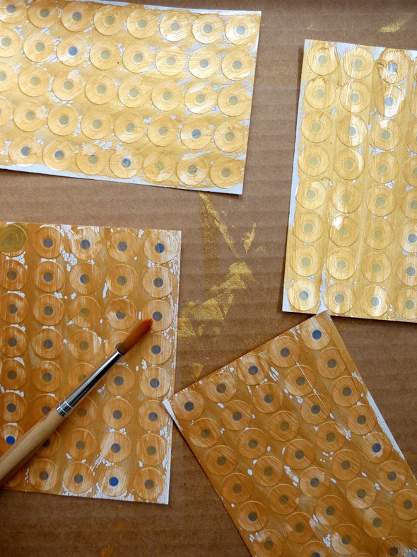 DIY: Golden Ringhole Protectors by diestempelkueche gallery