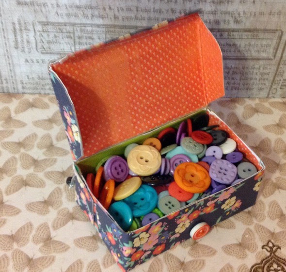 Button box by CeliseMcL gallery