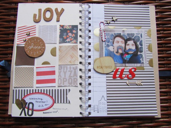 A day in the life mini book  by olatz gallery