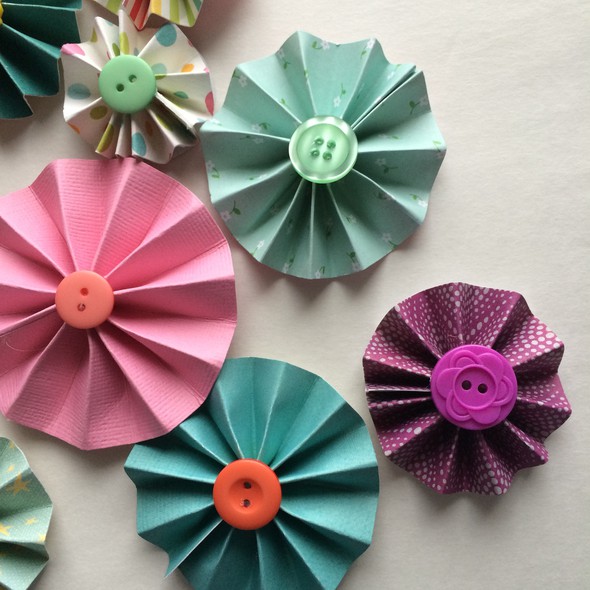 DIY Embellishments: Mini Rosettes by toribissell gallery
