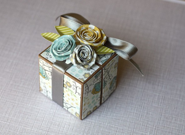 Card and gift box by evapizarrov gallery