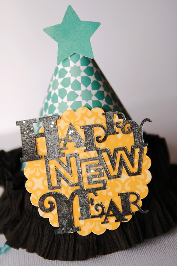 Happy New Year!  - party hats by Davinie gallery