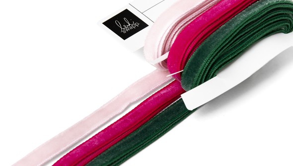 'Tis The Season - Velvet Ribbon gallery