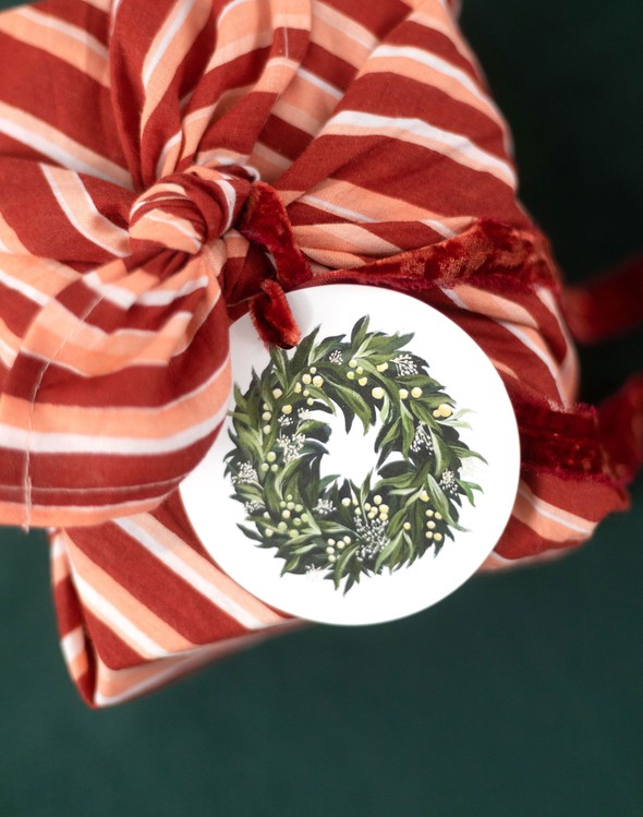 214136 wreath gift tags slider1 original